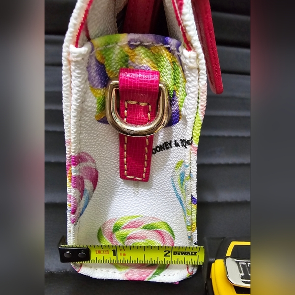 Dooney & Burke Rare Hard to find Lollipop crossbody/ clutch. Excellent condition - Picture 14 of 15